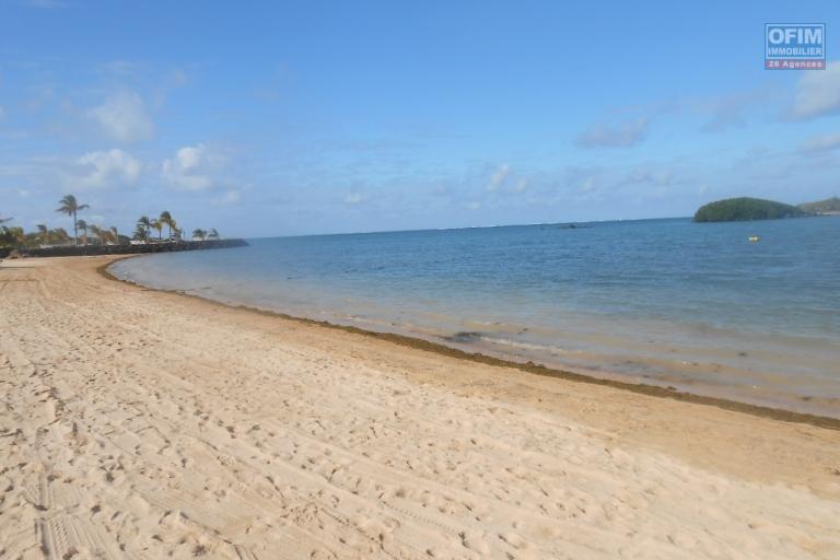 INVEST IN MAURITIUS, APARTMENT WITH SEA VIEW IN A WONDERFUL COMPLEX, NEAR THE BEACH, SHOPS, ACCESSIBLE TO FOREIGNERS