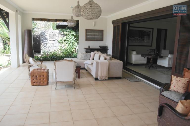 Luxurious Tamarin villa IRS on a golf course 2 steps from the beach