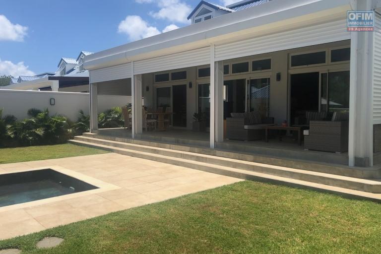 To sell a villa villas in RES status accessible for purchase to foreigners and Mauritians, with obtaining a permanent residence permit for the whole family