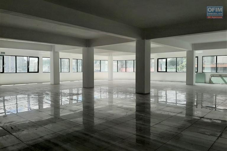 Beau Bassin for rent plateau of approximately 250m² centrally located and ideal for offices.