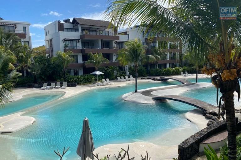 For sale a recent apartment accessible for purchase to non-Mauritians and Mauritian citizens. Located 100 meters from the beach of Mont Choisy, 10 minutes from Grand Baie, the seaside resort on the north coast.