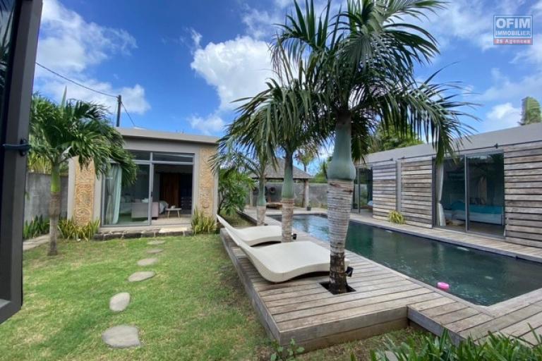 1,050 / 5,000 Translation results  Accessible to foreigners: Here is a villa for sale eligible for purchase by foreigners as well as Mauritians, this villa gives a permanent residence permit to the whole family.