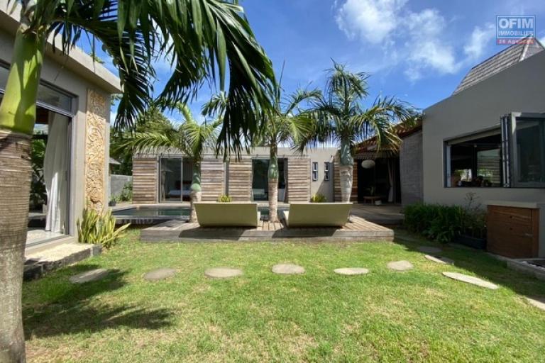 1,050 / 5,000 Translation results  Accessible to foreigners: Here is a villa for sale eligible for purchase by foreigners as well as Mauritians, this villa gives a permanent residence permit to the whole family.