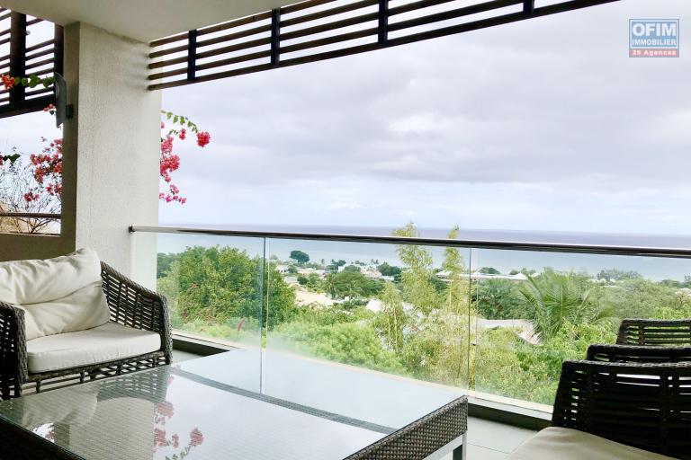 Tamarin for sale 3 bedroom penthouse located in a fenced residence with sea view.