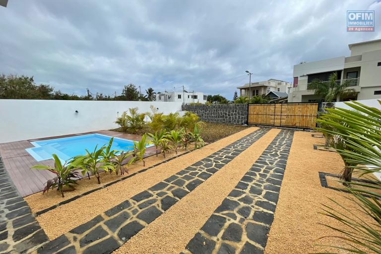 For sale new villa in Pointe aux Piments close to shops, supermarket, bus lines and the beach.
