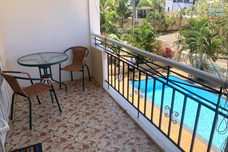  Flic En Flac for rent three bedroom apartment located in a beautiful residence with swimming pool and quiet parking.