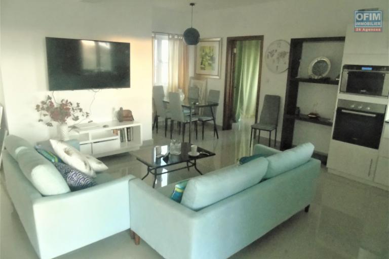 For sale penthouse in Pereybère with sea view on Coin de Mire, accessible to foreigners and Mauritians alike.