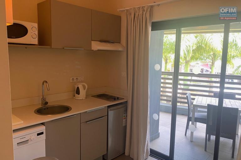 For sale a recent apartment accessible for purchase to non-Mauritians and Mauritian citizens. Located 100 meters from Trou aux Biches beach, 10 minutes from Grand Baie, the seaside resort on the north coast.