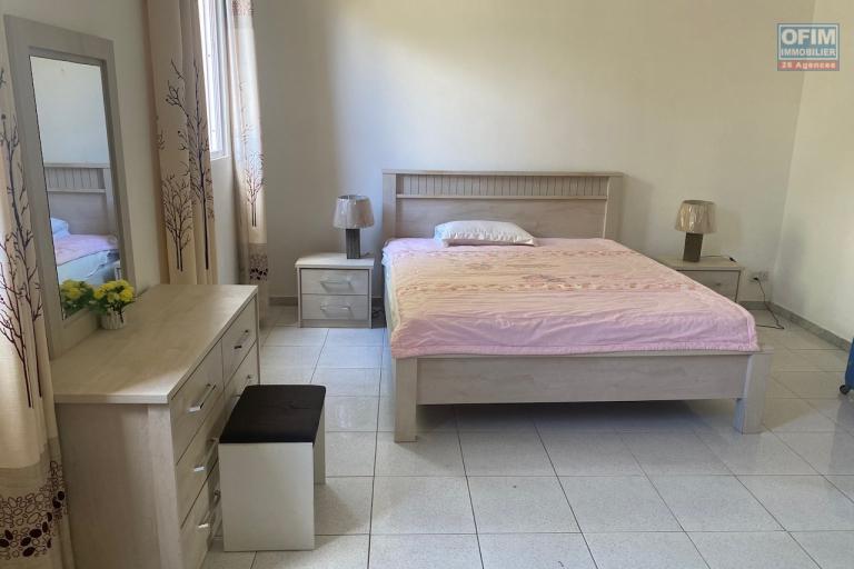 For sale a villa accessible to FOREIGNERS AND MAURITICIANS ideally located in Bain Bœuf 200 meters from the beach. The villa offers you a permanent residence permit.