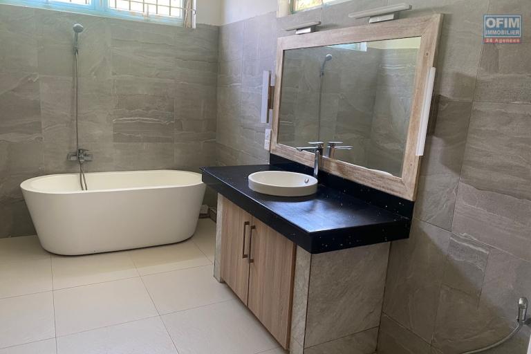 Accessible to foreigners House / Villa GRAND BAIE - PEREYBERE - POINTE AUX CANONNIERS – photo 13 of 16
