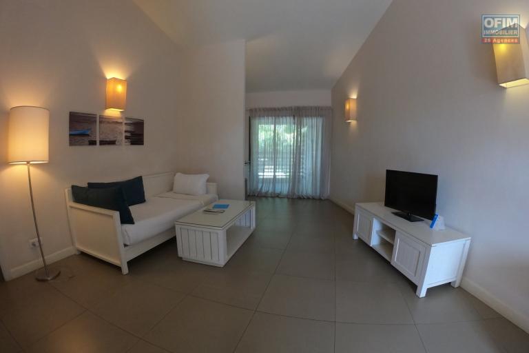For sale an apartment eligible for purchase to foreigners and Mauritians located in a residence 50 meters from the beach of Trou aux Biches.