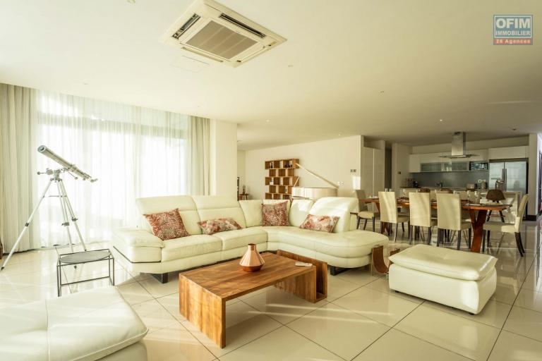 Accessible to foreigners Apartment GRAND BAIE - PEREYBERE - POINTE AUX CANONNIERS – photo 1 of 10