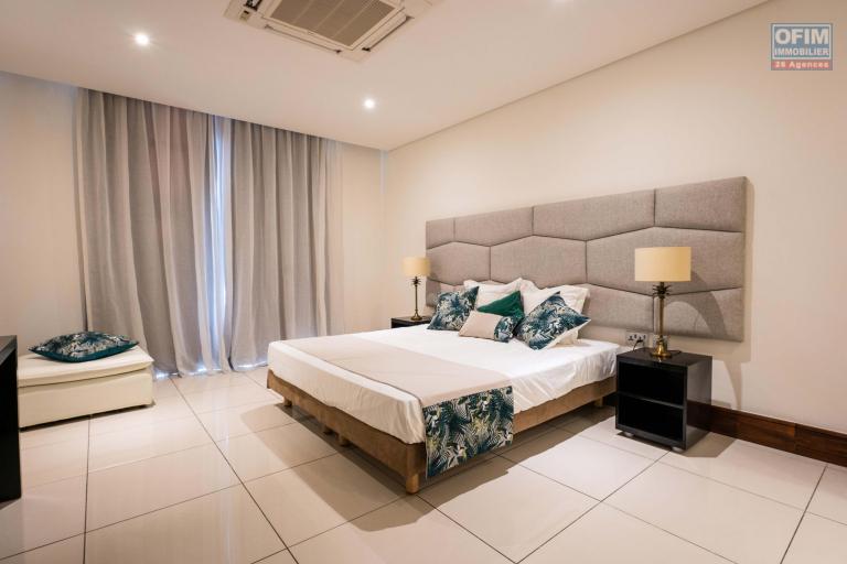 Accessible to foreigners Apartment GRAND BAIE - PEREYBERE - POINTE AUX CANONNIERS – photo 9 of 10