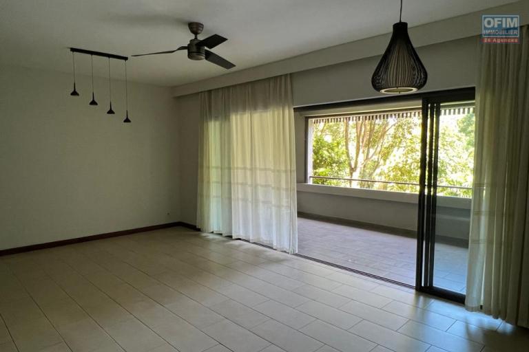 Apartment in a very good region of moka, very residential close to all amenities, bus, shops, international school in a green and secure residence.
