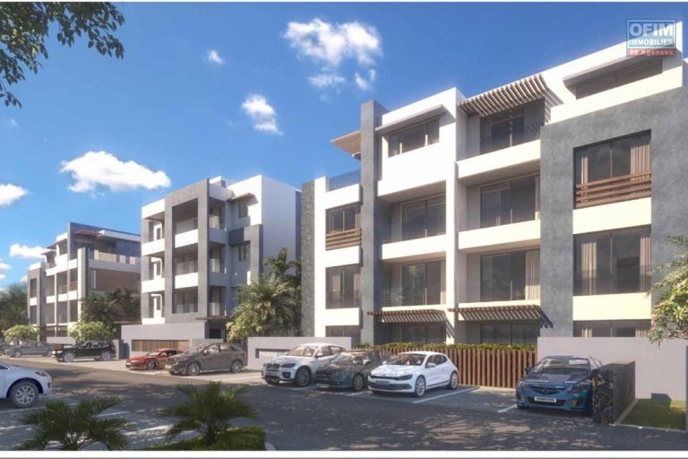 In project a program of 35 apartments accessible for purchase to foreigners and Mauritians in Grand Bay / Pereybère near the costal road and the sea. These apartments offer a permanent residence permit to the whole family.