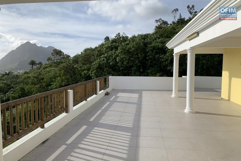 Quatre Bornes for rent recent huge villa with a breathtaking view and which has four bedrooms, an indoor swimming pool and a garage.