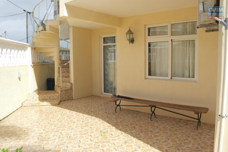 Flic en Flac 4 bedroom apartment rental close to shops and the beach