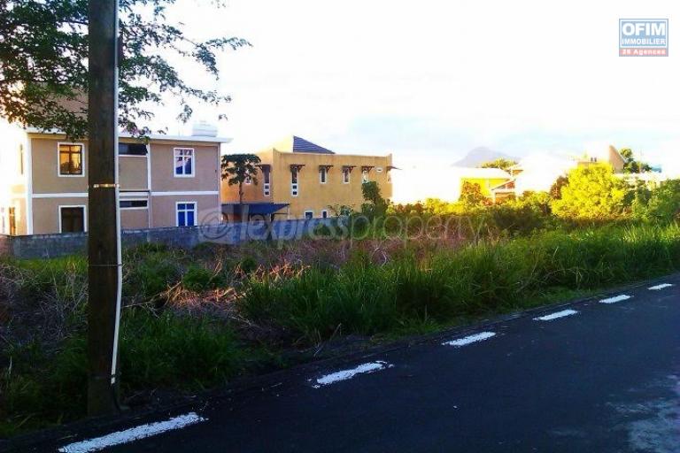 Residential land of 547 m2 or 144 toises well located and in a peaceful environment!