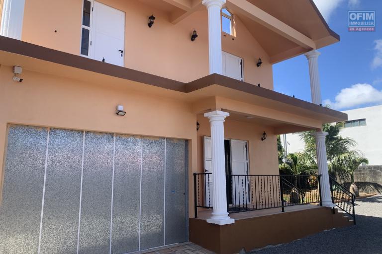 Floréal for rent large and pleasant 4 bedroom villa with garage located in a quiet and easily accessible