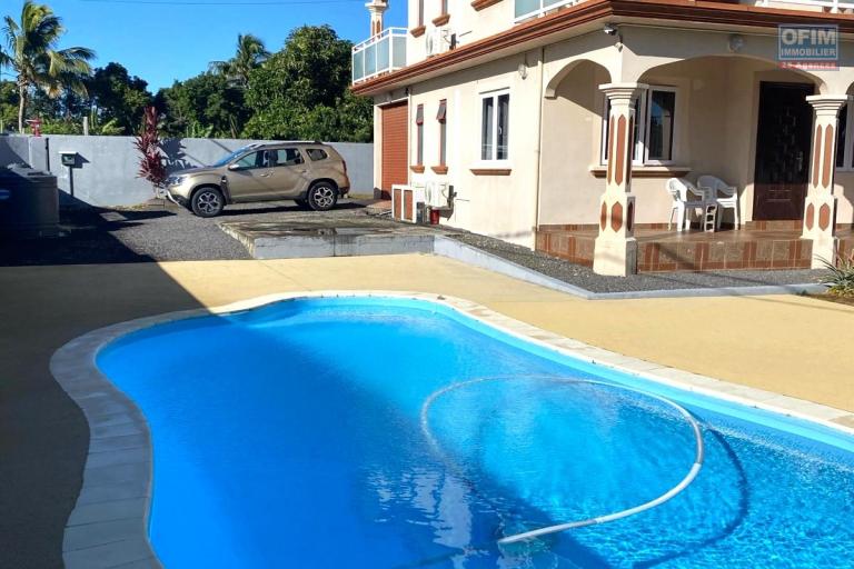 Vacoas for sale 6 bedroom house with swimming pool, which can be converted into 2 independent apartments.