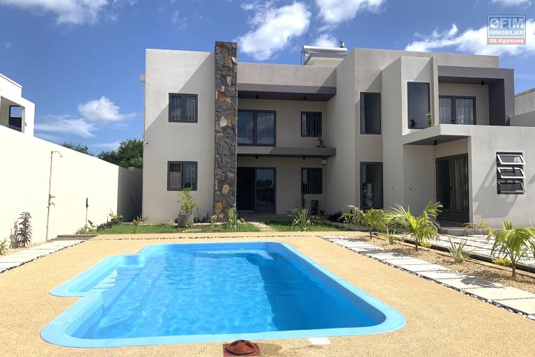  Flic en Flac for rent recent 2 bedroom apartment with shared swimming pool located in a quiet residential area.