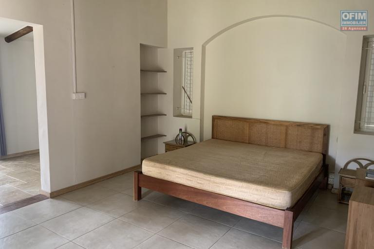 Tamarin for rent charming and pleasant 3 bedroom villa with swimming pool located in a quiet residential area and 5 minutes from the beach and shops.