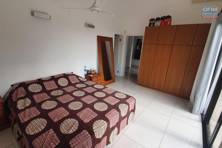 Tamarin for rent spacious semi-furnished house with 4 bedrooms, located in a residential area.