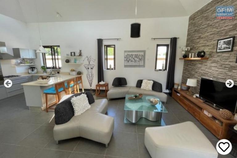 For sale magnificent 3 bedroom villa with private swimming pool in a wonderful secure domain, accessible to Madagascans and foreigners for purchase.