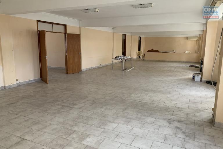Flic en Flac for rent office space located in the heart of Flic en Flac with elevator and parking.