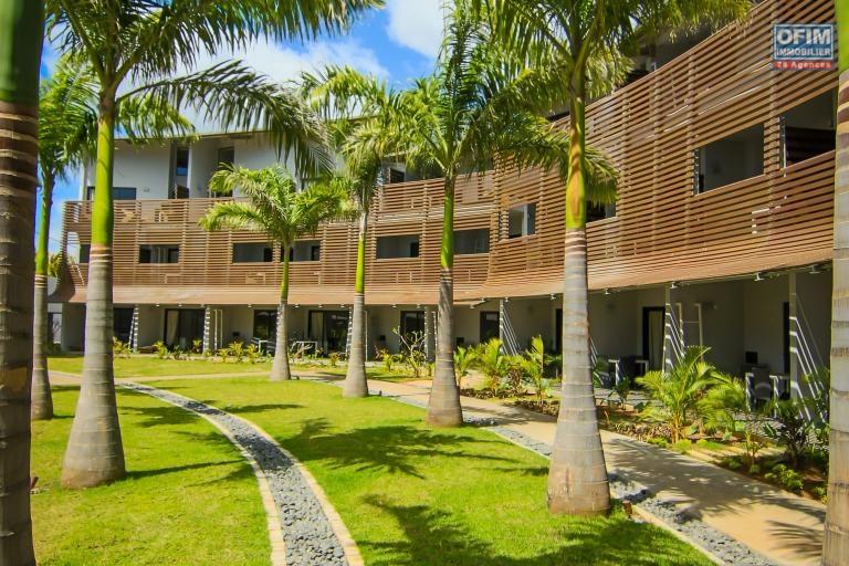 Trou aux Biches for sale RES apartments accessible to Malagasy and foreigners located in the heart of a splendid luxury residence in a quiet area and a stone's throw from the beach.