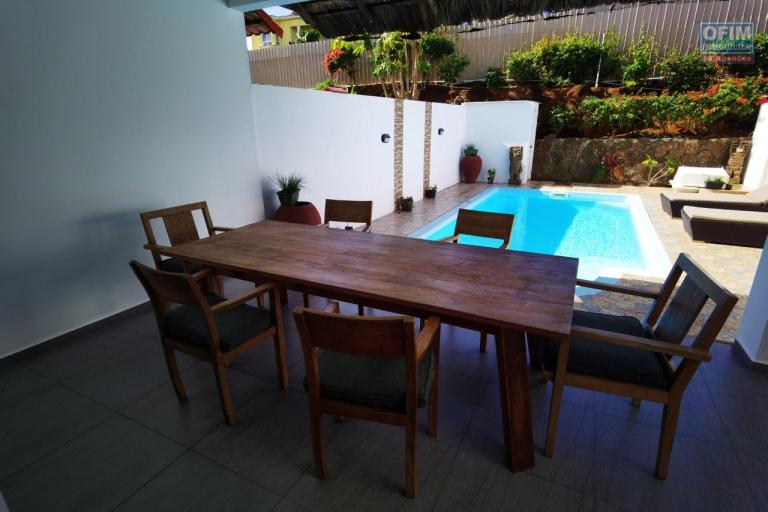 For sale a recent villa accessible for purchase to foreigners and Mauritian citizens. This villa located 300 meters from the beach of Pointe aux Piments / Trou aux Biches 15 minutes from Grande Baie.