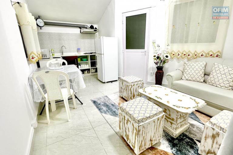 Flic en Flac for rent 1 bedroom air-conditioned apartment close to amenities in a quiet area.