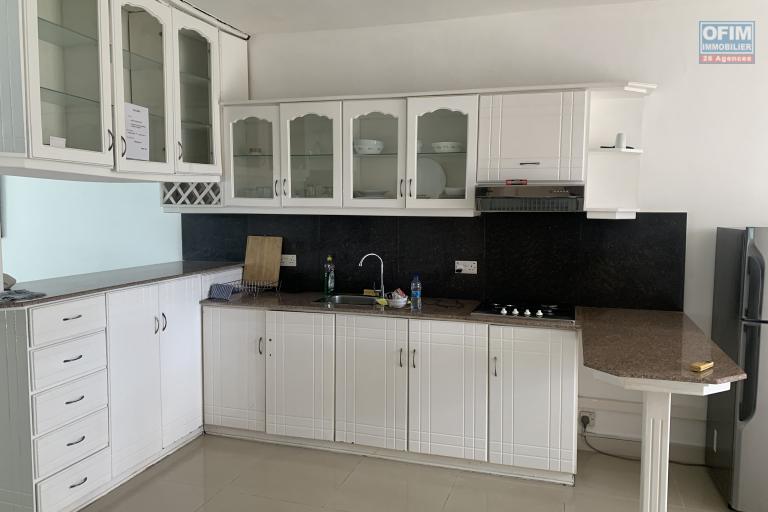 Sale Apartment TAMARIN - RIVIERE NOIRE - MORNE – photo 4 of 8 – Fitted kitchen