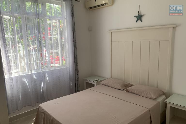 Sale Apartment TAMARIN - RIVIERE NOIRE - MORNE – photo 7 of 8 – Bright bedroom
