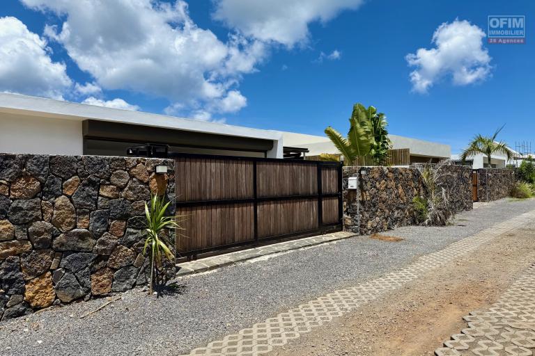 Sales House / Villa GRAND BAIE - PEREYBERE - POINTE AUX CANONNIERS – photo 2 of 38