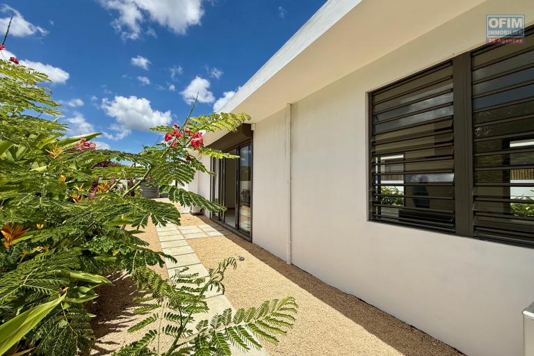Sales House / Villa GRAND BAIE - PEREYBERE - POINTE AUX CANONNIERS – photo 1 of 38