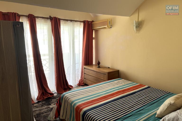  Flic En Flac for rent 3 bedroom villa with swimming pool and garage in a quiet location close to shops and beach.