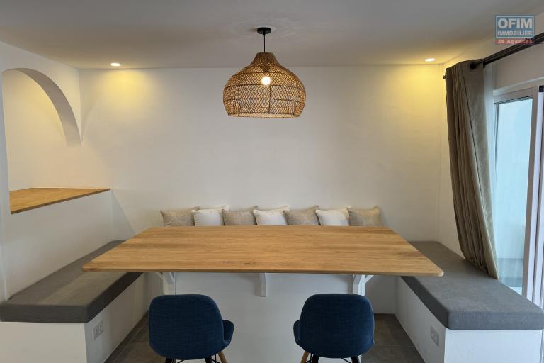 Sale House / Villa TAMARIN - RIVIERE NOIRE - MORNE – photo 6 of 16 – Dining room