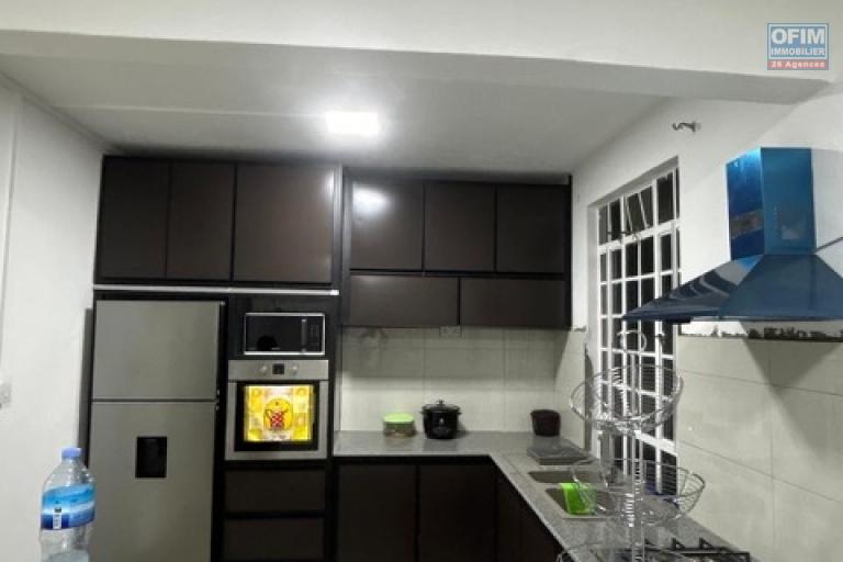 Exceptional Rental in Calodyne: Spacious and Versatile Family Home