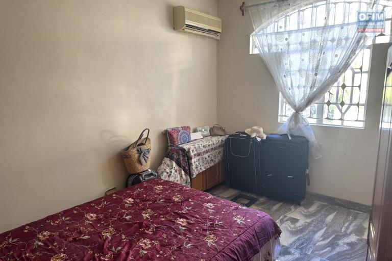 Flic en Flac for sale 2 bedroom apartment located 2 steps from the beach.