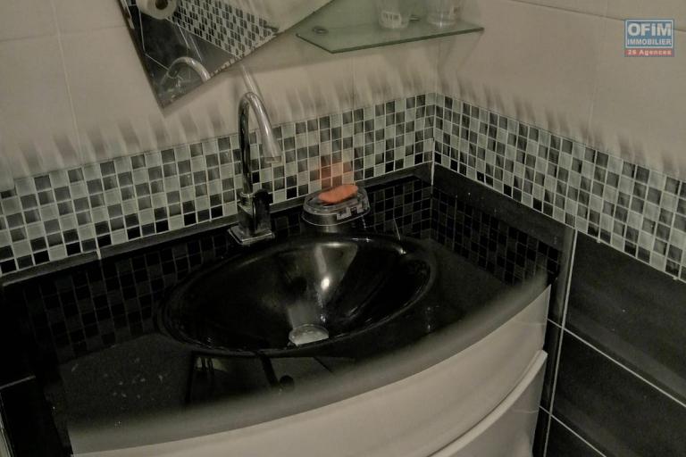2 Bedroom Apartment 5 Minutes from the Beach