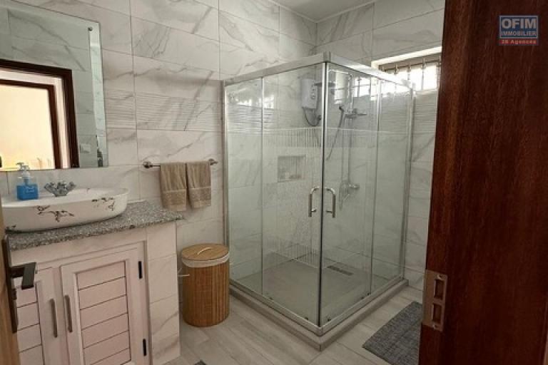 Comfortable and Elegant Apartment Just a Stone's Throw from Mont Choisy Beach!
