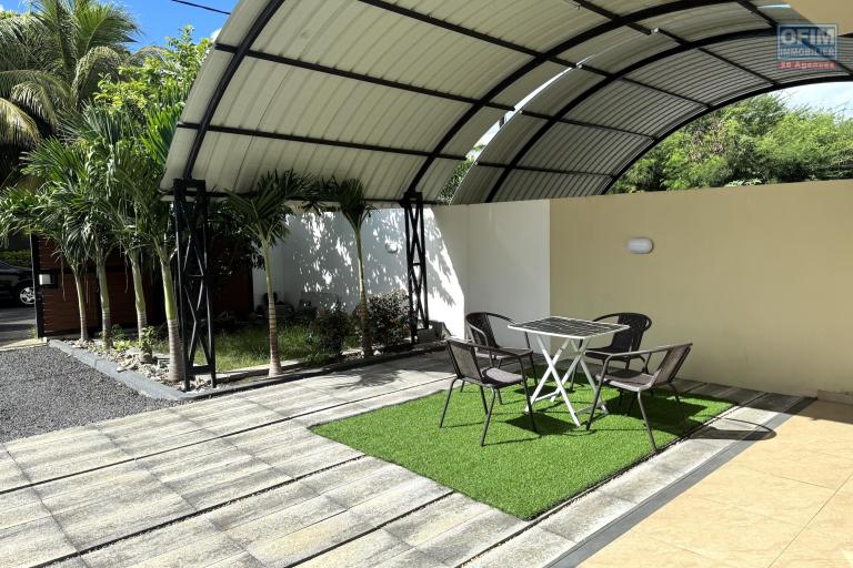 Flic en Flac for rent recent 4 bedroom duplex villa with swimming pool located in a quiet residential area.