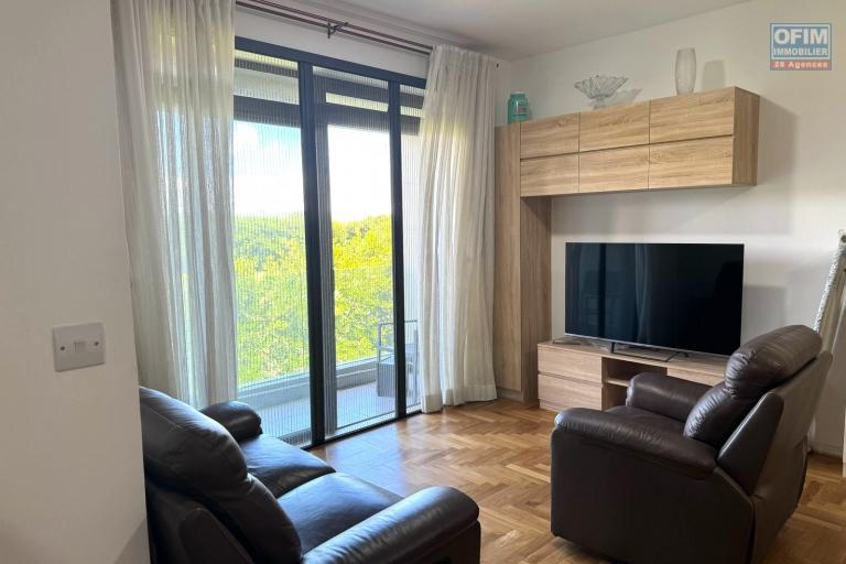 Sale Apartment BEAU BASSIN - ROSE HILL - QUATRE BORNES – photo 6 of 12 – Bright living room