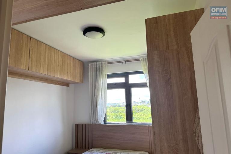 Sale Apartment BEAU BASSIN - ROSE HILL - QUATRE BORNES – photo 9 of 12 – Bright bedroom