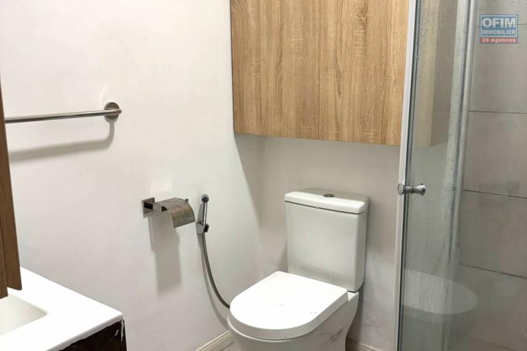 Sale Apartment BEAU BASSIN - ROSE HILL - QUATRE BORNES – photo 12 of 12 – Shower room