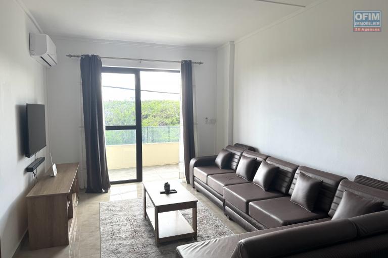 Flic en Flac for rent recent 2 bedroom apartment with swimming pool, gym, elevator and covered parking located in a secure residence.