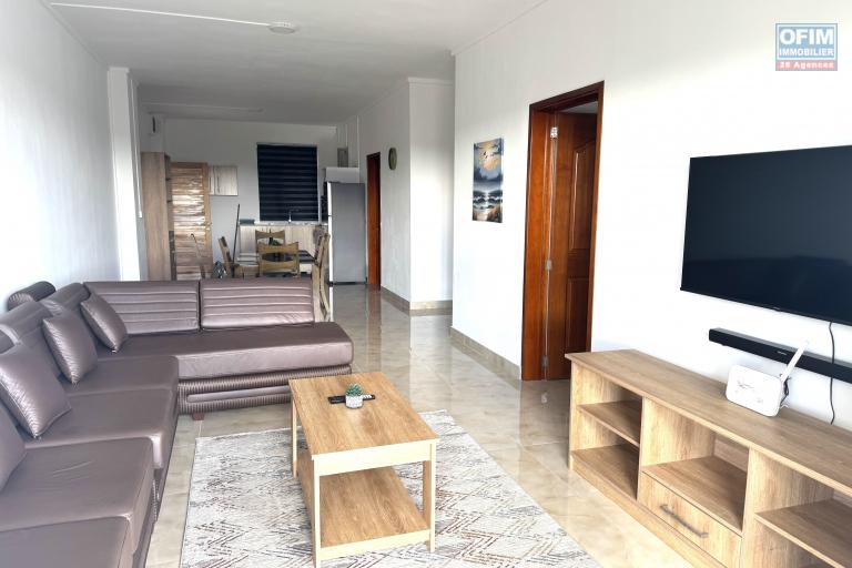 Flic en Flac for rent recent 2 bedroom apartment with swimming pool, gym, elevator and covered parking located in a secure residence.