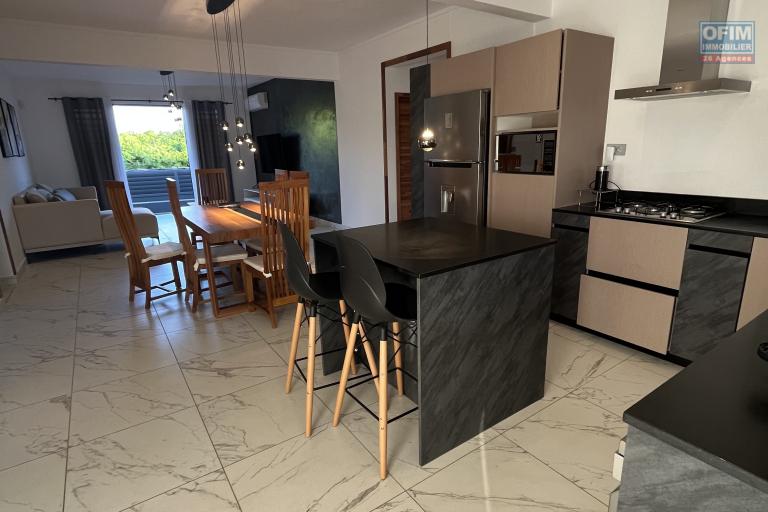 Looking for modernity and peace? Two minutes from the center of Grand Baie.