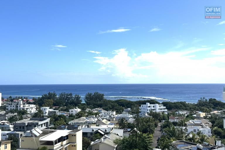 Flic en Flac for rent 4 bedroom penthouse with sea view in Flic en Flac